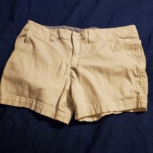 Red Camel size 15 womens shorts